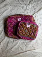 Pink Paisley Toilettas Klein